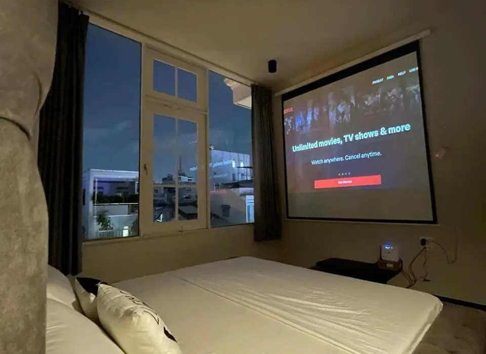 The Vibe Room - Ty'S Living Space-1