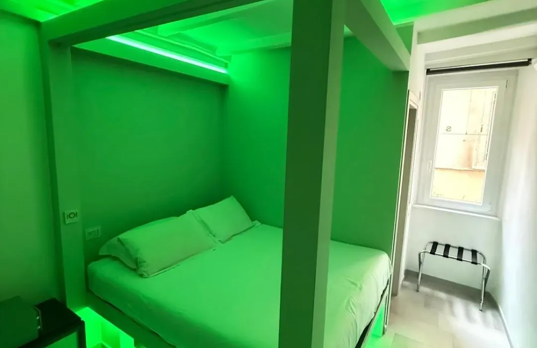 Irooms - Spanish Steps-1