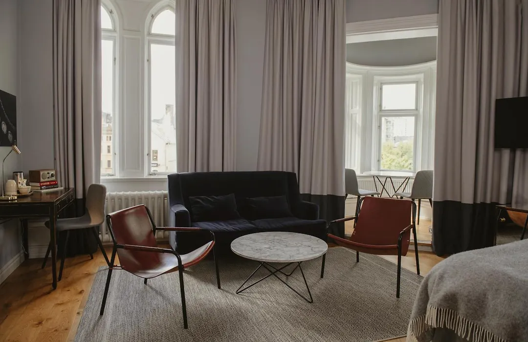 Home Hotel Borgen-1