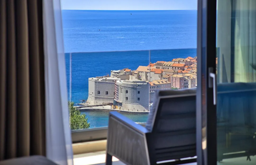 La Dolce Villa-1