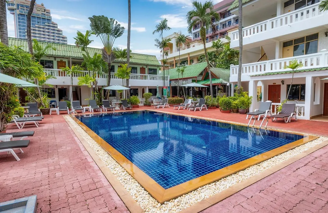 The Expat Hotel Patong-1