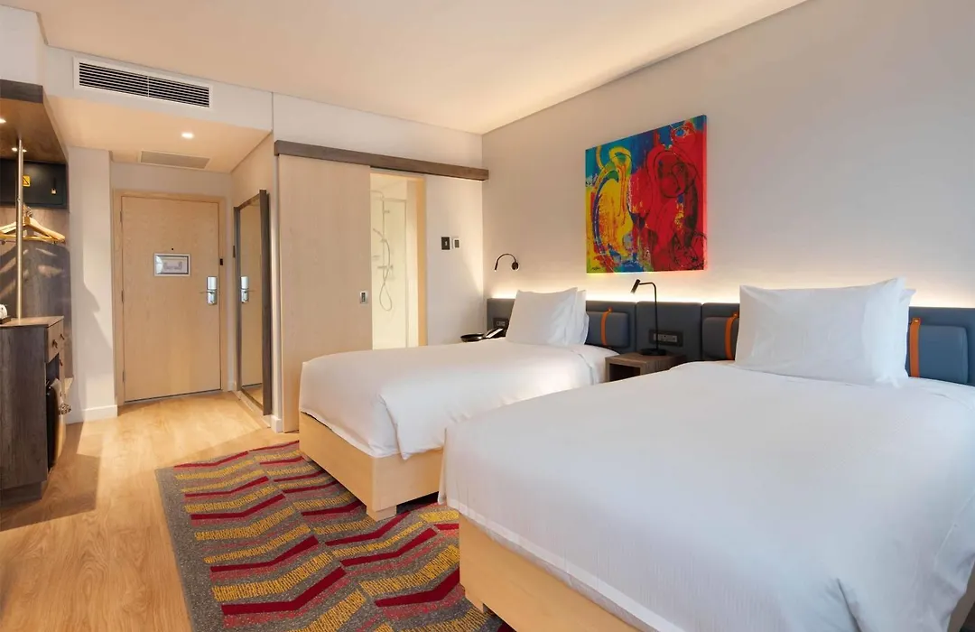 Hampton By Hilton Sandton Grayston-1