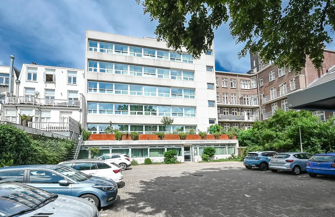 Court Garden Hotel-1