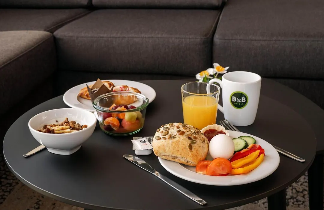B&B Hotel Hamburg-Altona-1
