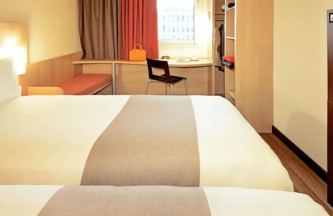 Ibis Hotel Berlin Spandau-1