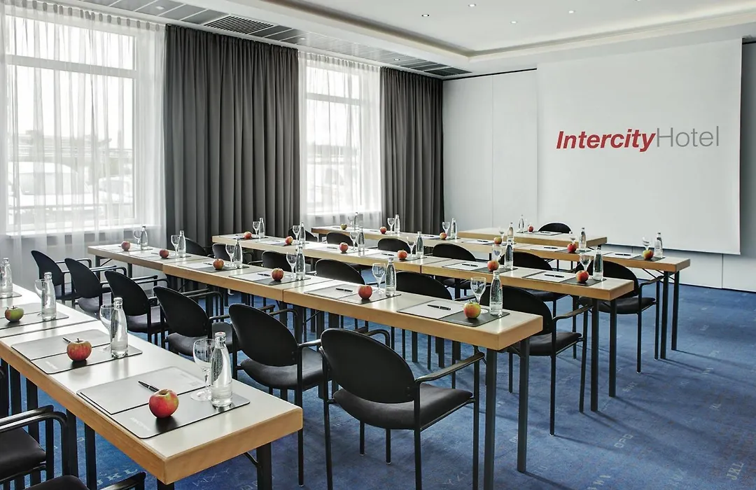 Intercityhotel Rostock-1