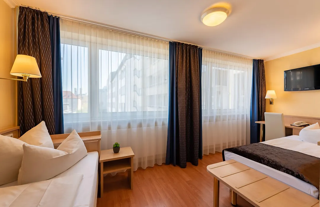 Hotel Royal-1