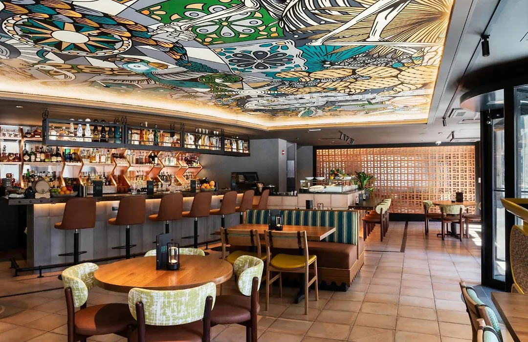 Intercontinental Chicago Magnificent Mile By Ihg-1