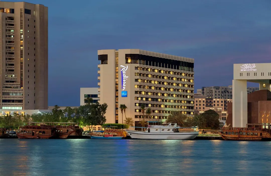 Radisson Blu Hotel, Dubai Deira Creek-1