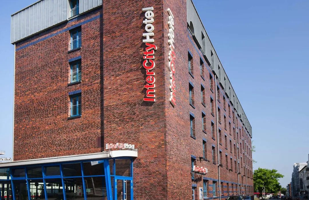 Intercityhotel Hamburg Altona-1
