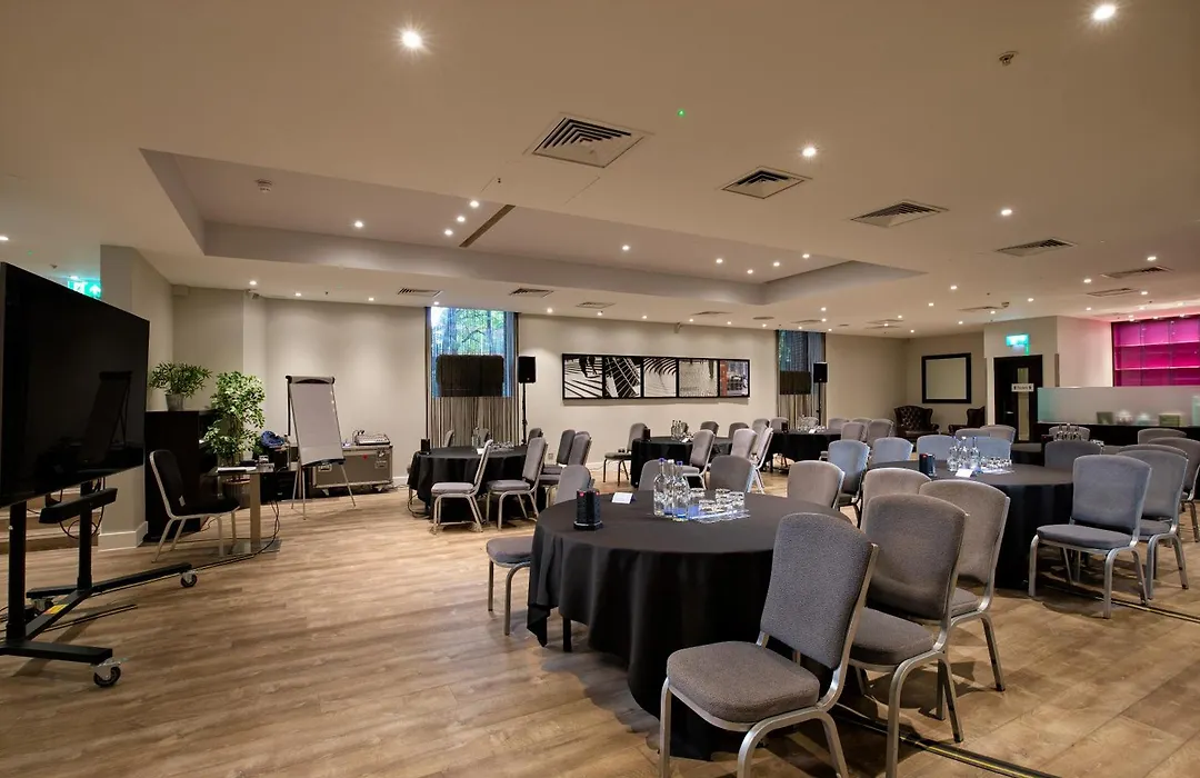 Hilton London Kensington Hotel-1