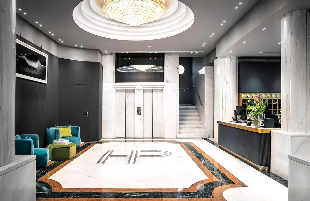 Hotel Plaza E De Russie - Relais & Chateaux-1