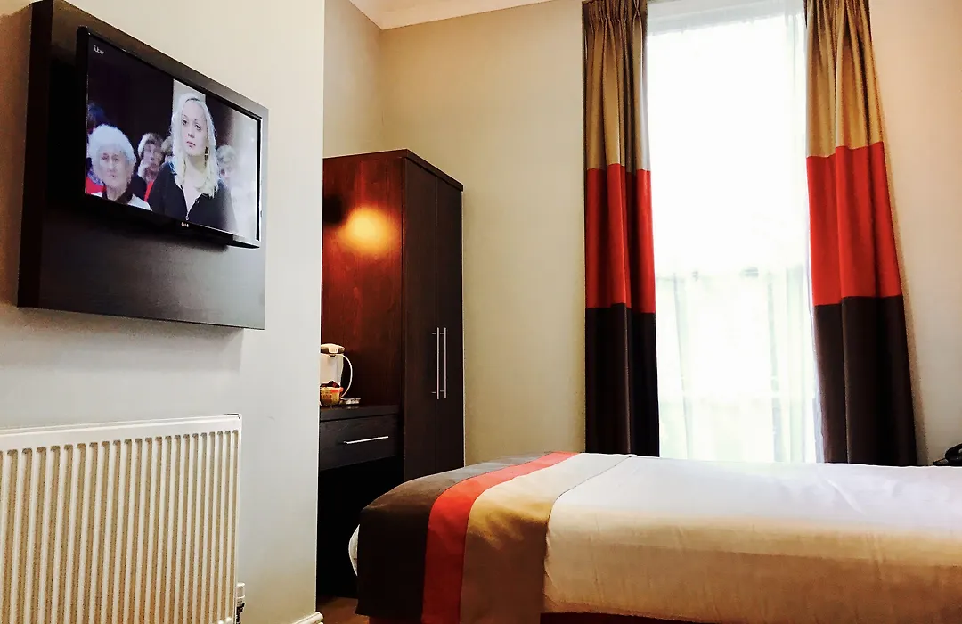 Royal Cambridge Hotel-1