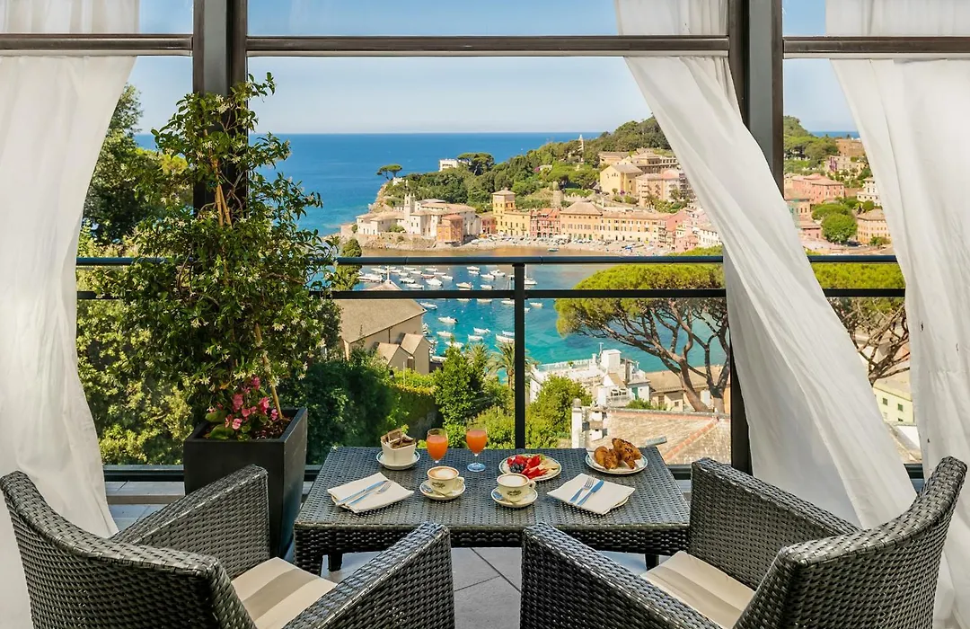 Hotel Vis A Vis-1
