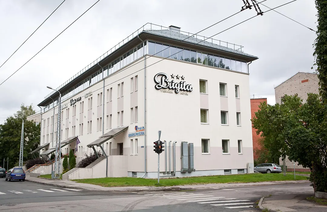 Kolonna Hotel Brigita-1