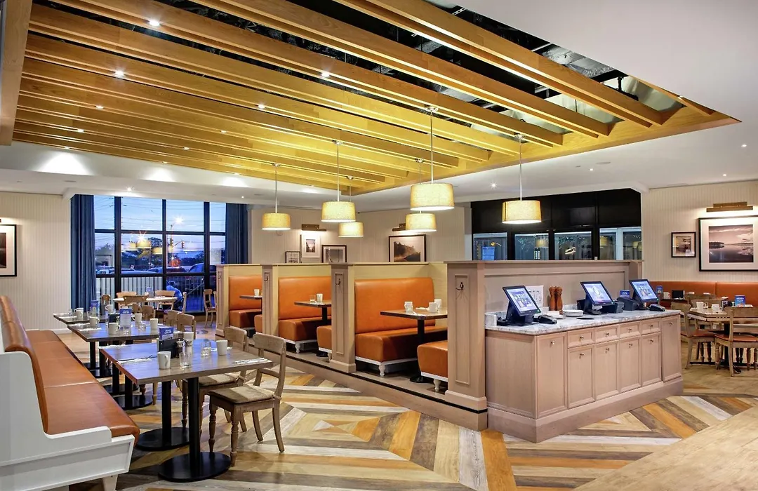 Doubletree By Hilton Toronto Airport, On-1