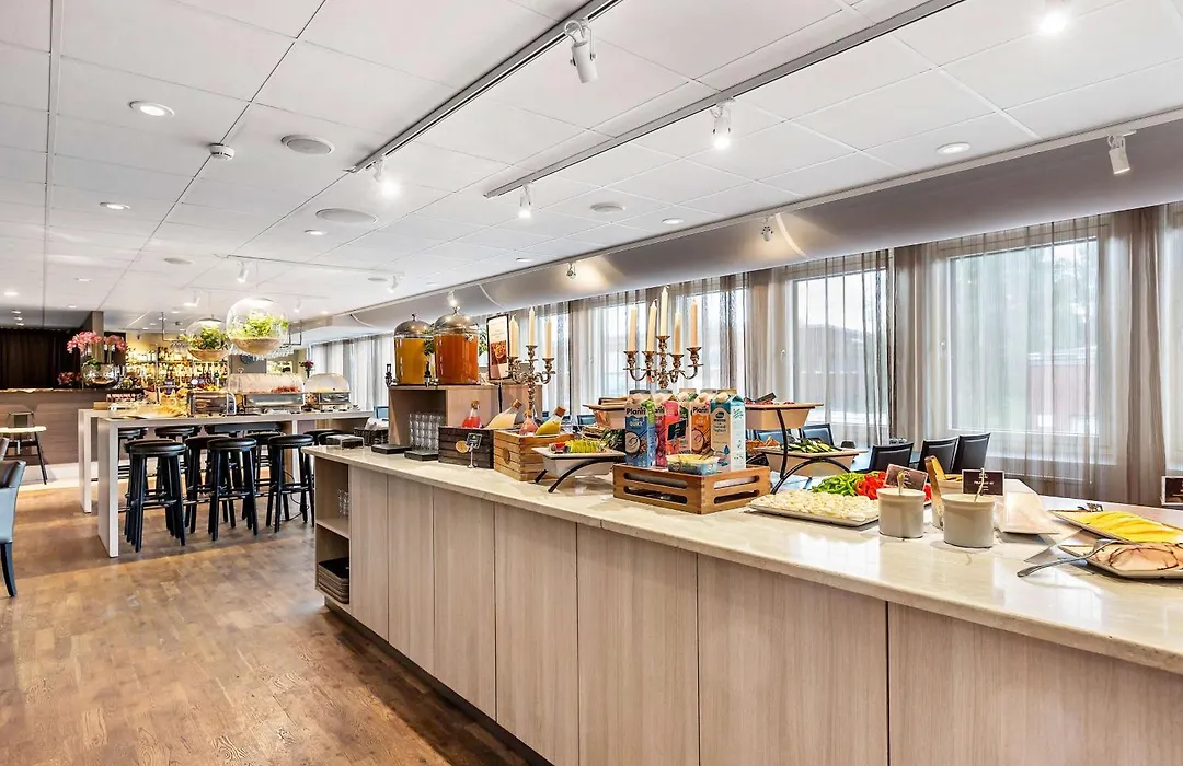 Best Western Plus Park Airport Hotel-1