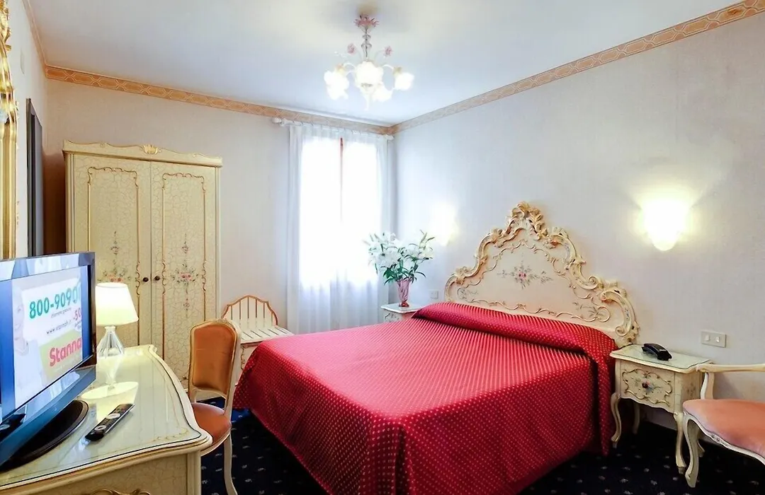 Hotel Diana-1