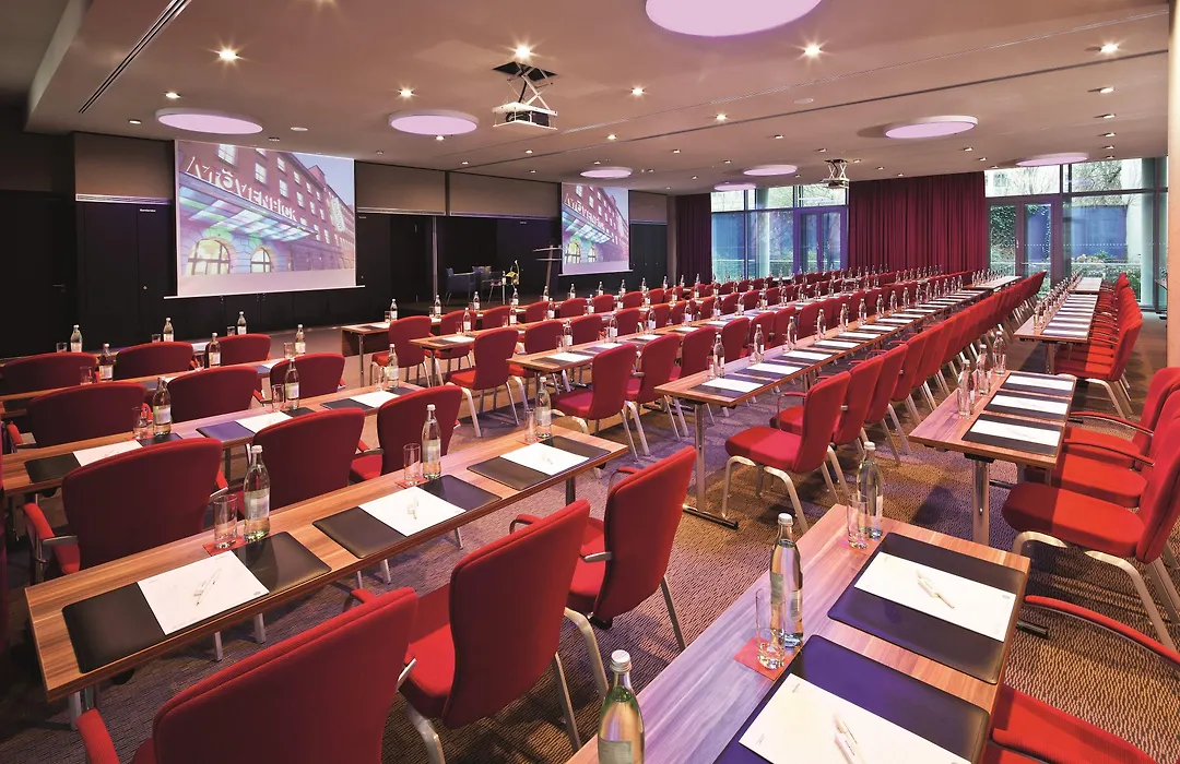 Moevenpick Hotel Berlin Am Potsdamer Platz-1