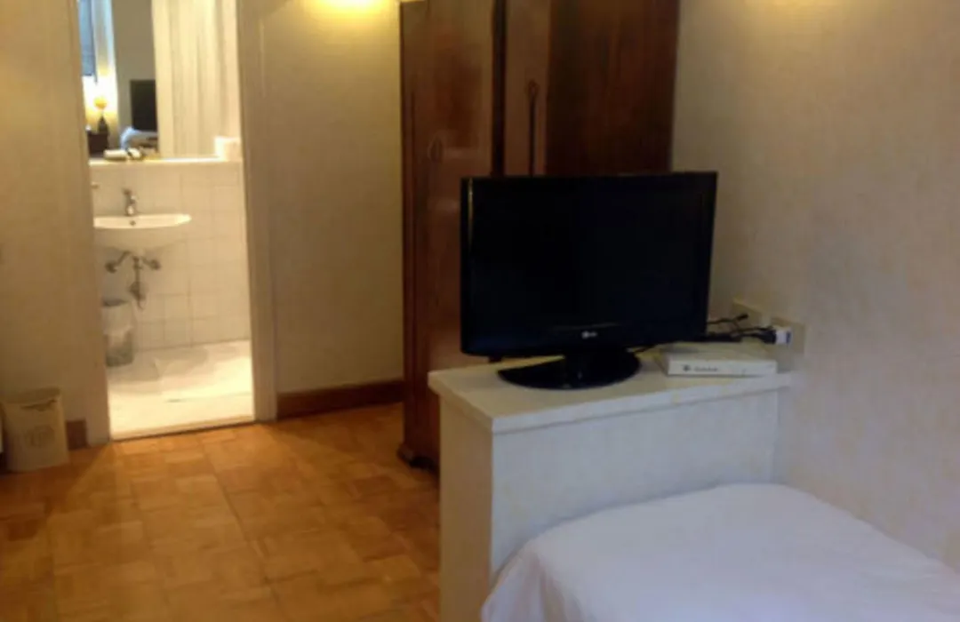 Hotel Fontana-1