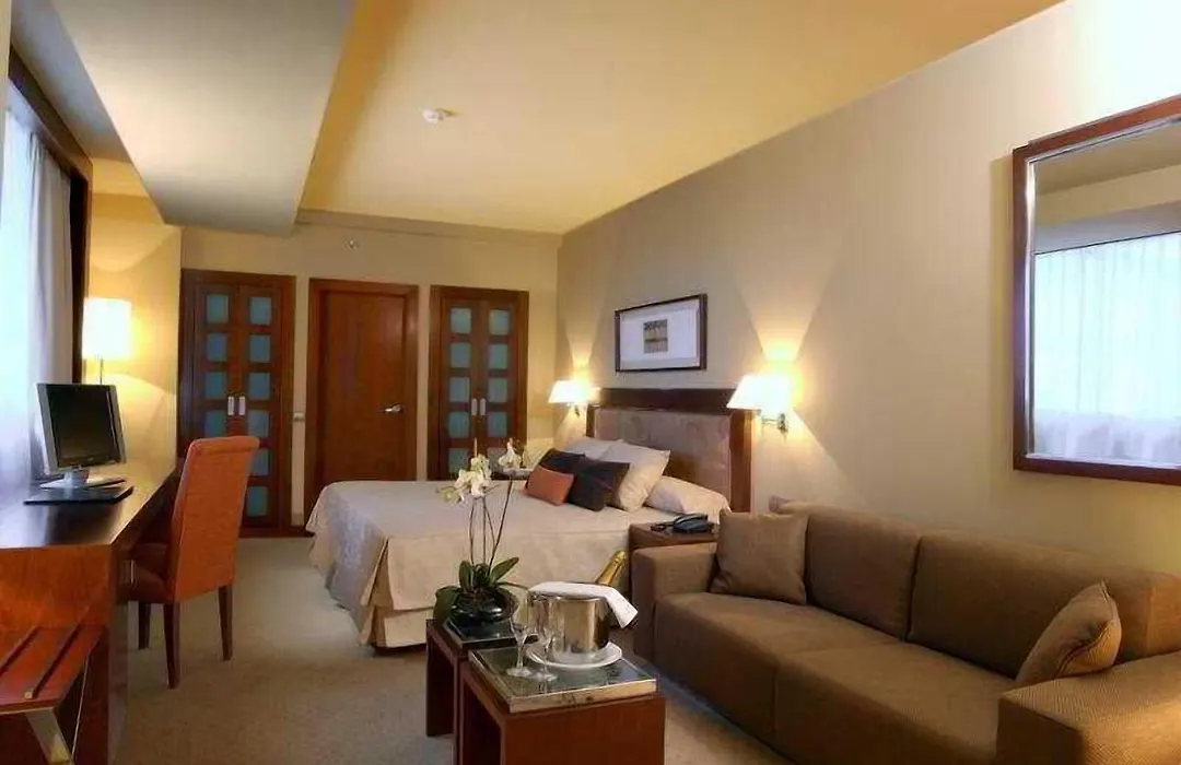 Hotel Nuevo Madrid-1