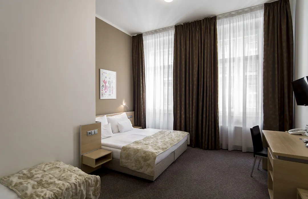 Hotel Pav-1