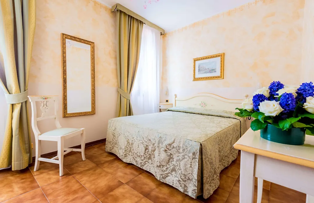Hotel Mercurio-1