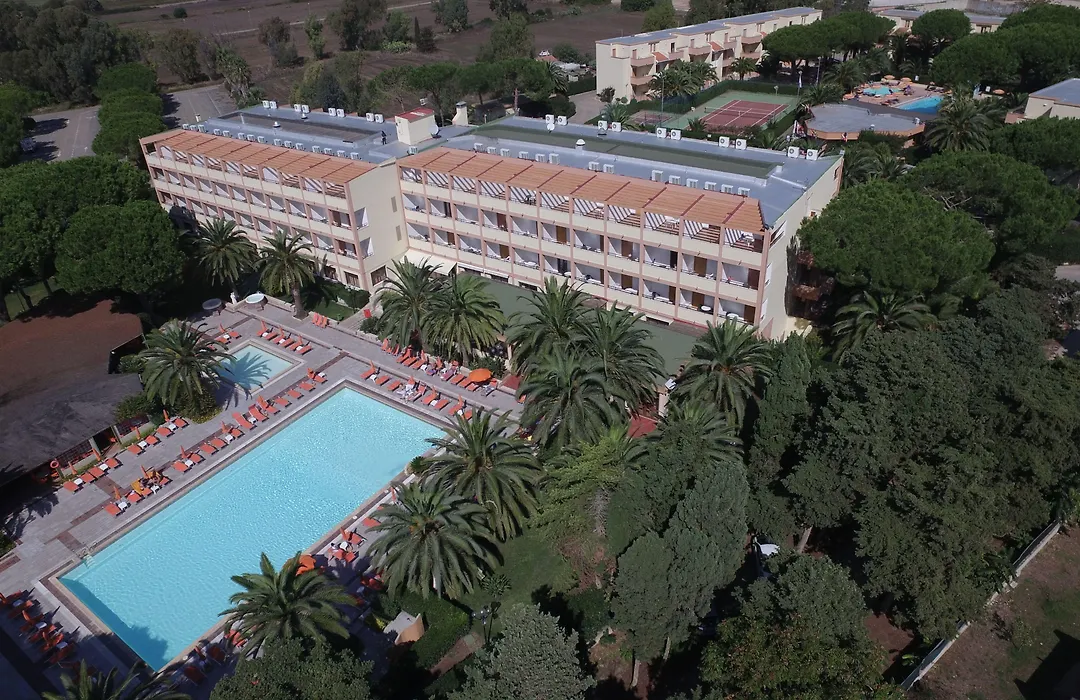 Hotel Oasis-1