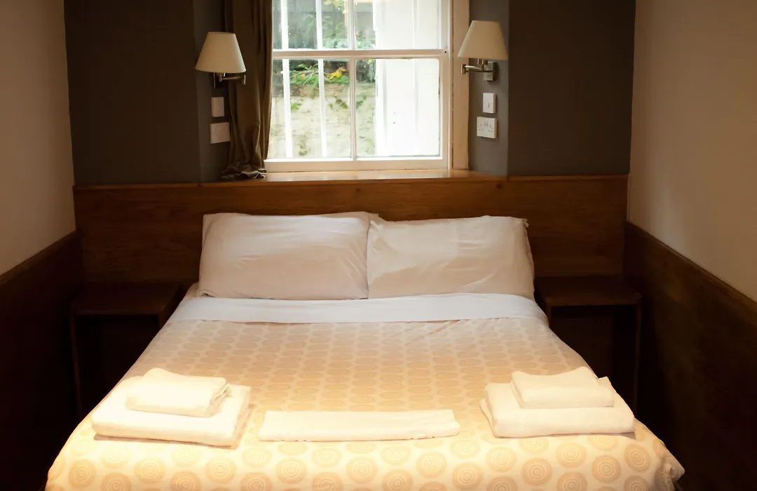 Edinburgh House Hotel-1