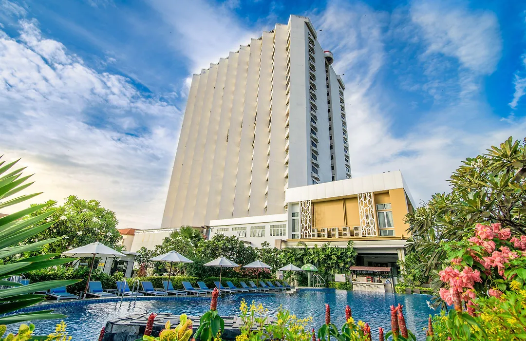 Golden Beach Cha-Am Hotel-1