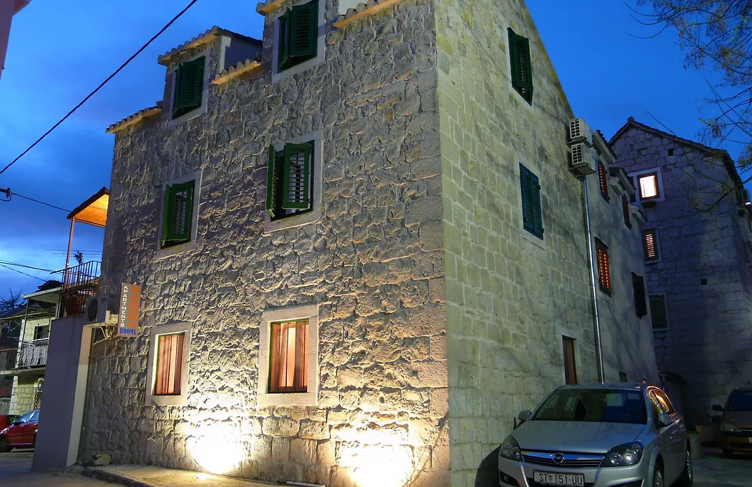 House Sandra-1