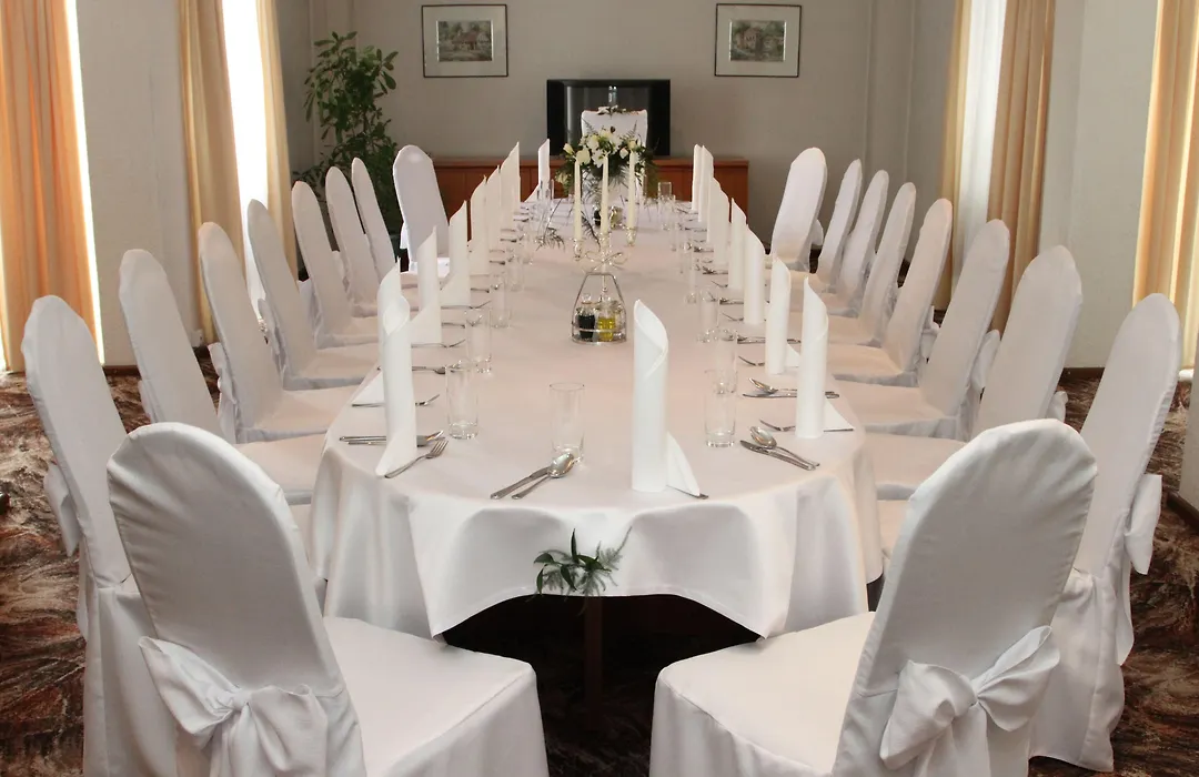 Hotel Gromada-1
