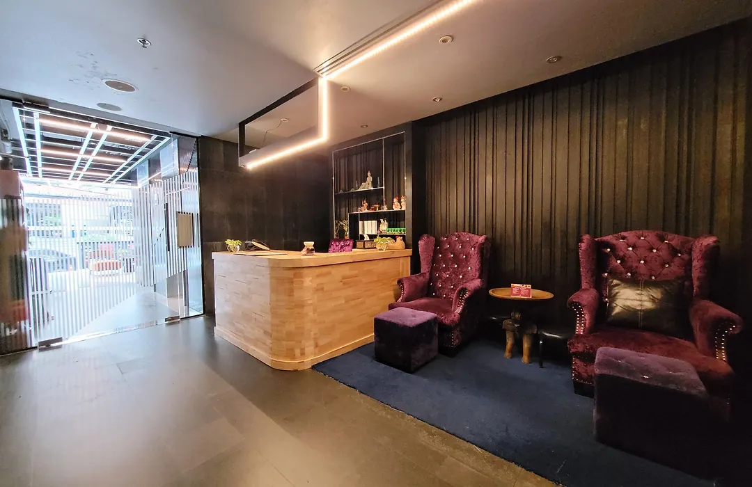 Citrus Sukhumvit 13 Nana Bangkok By Compass Hospitality - Newly Renovated-1