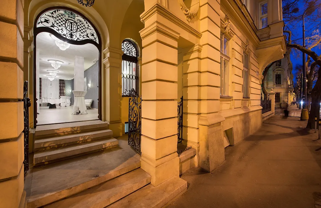 Loft Hotel Bratislava-1