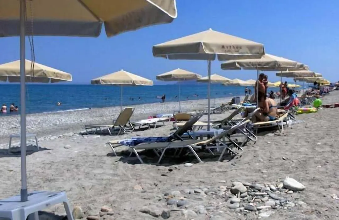 Mythos Beach Hotel Apartments-1