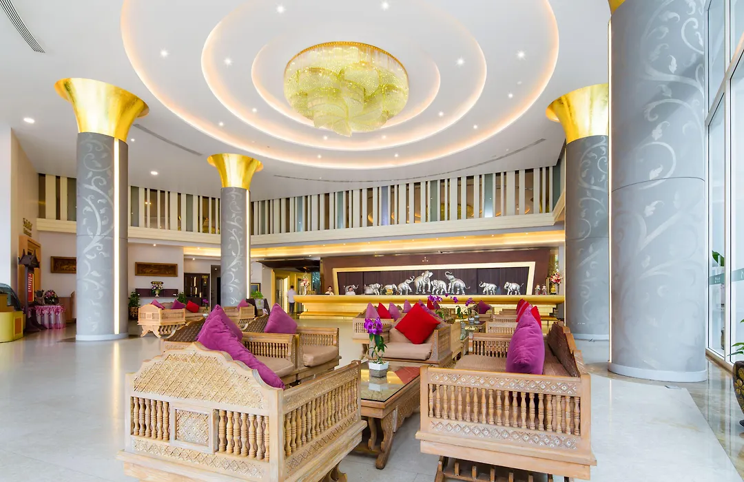 Aiyara Grand Hotel-1