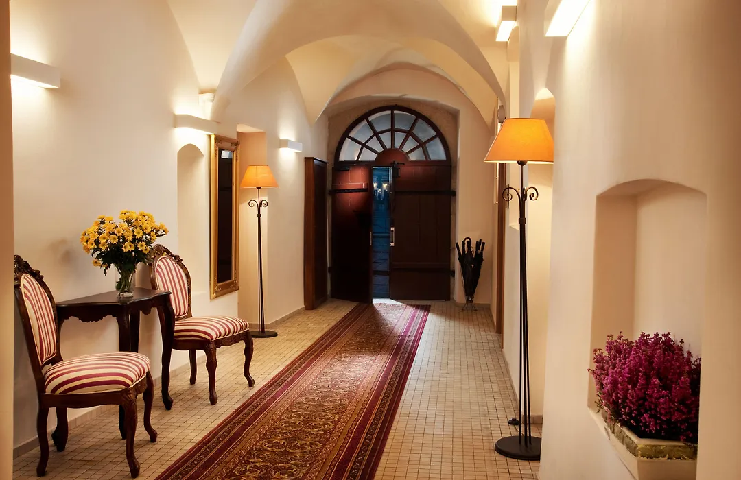 Hotel Santi-1
