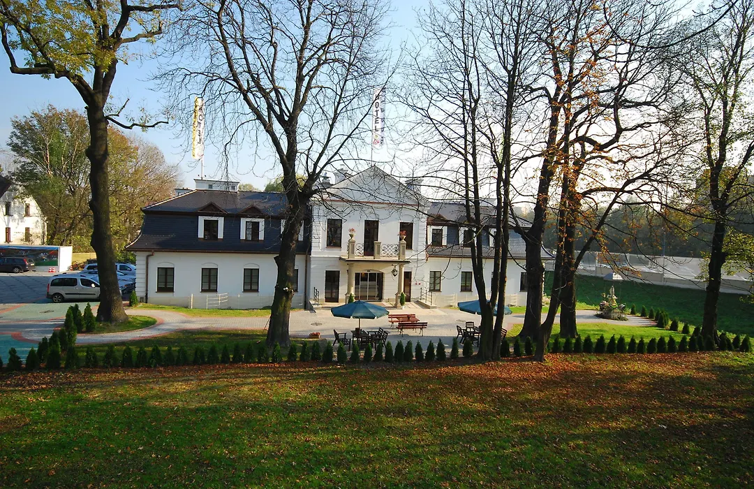 Hotel Dwor Kosciuszko-1