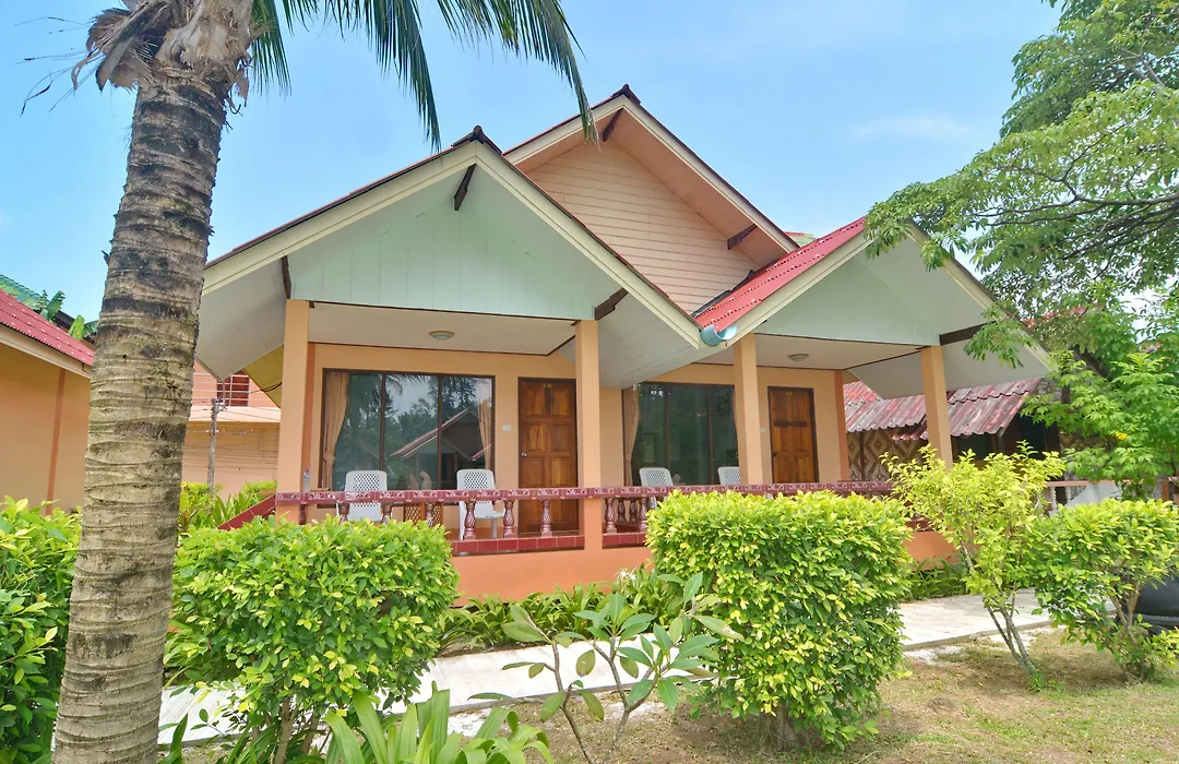 Lanta Emerald Bungalow-1