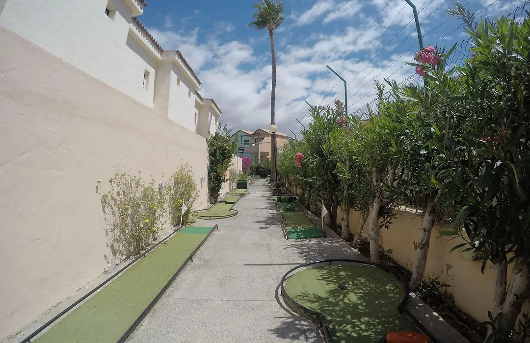 Bungalows Parque Nogal (Adults Only)-1
