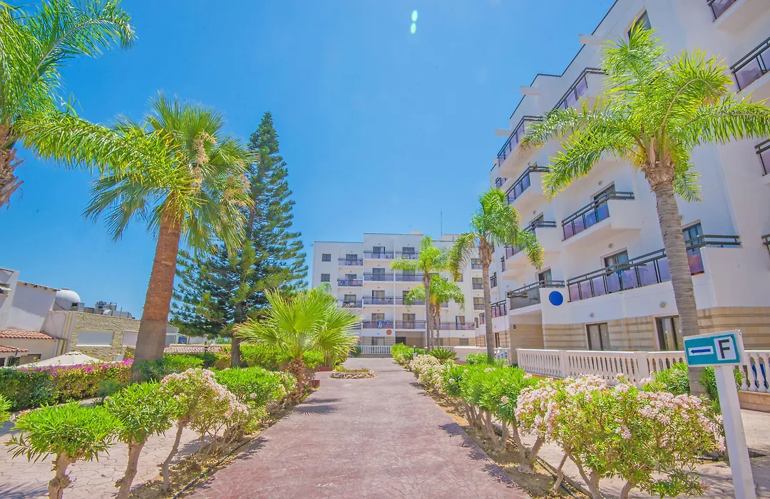 Marlita Beach Hotel Apartments-1