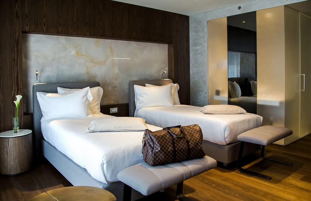 Maritim Hotel Plaza Tirana-1