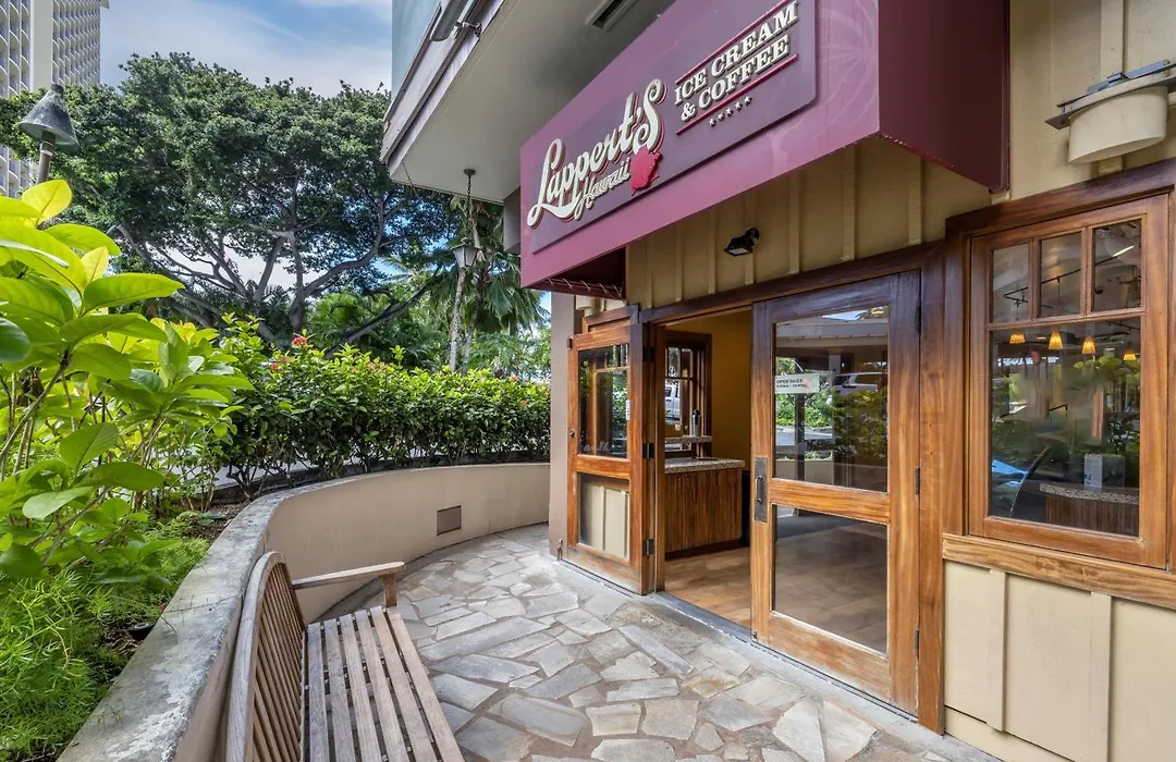Hilton Grand Vacations Club At Hilton Hawaiian Village-1