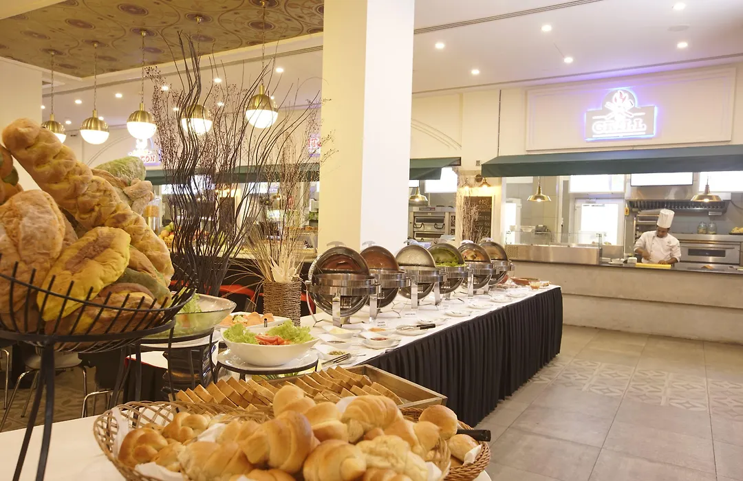 Fairway Colombo - Sri Lanka'S First Hotel With Robot Technology-1