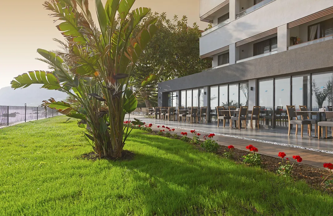 Floria Beach Hotel-1