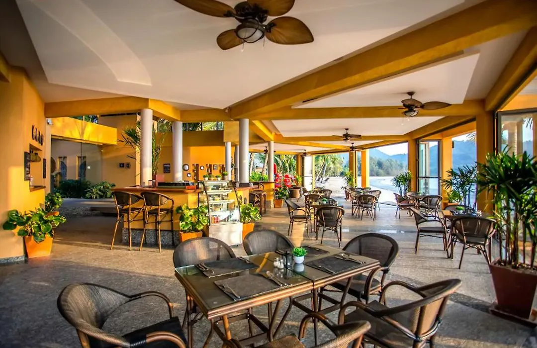 Peninsula Beach Resort-1