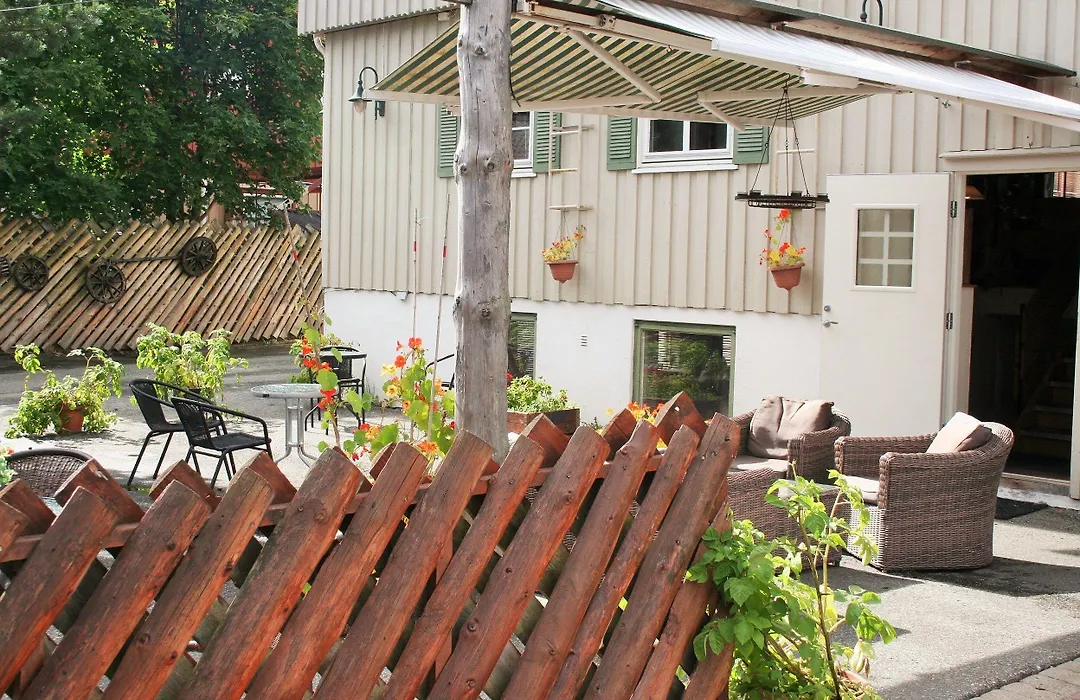 Vertshuset Fannarheimr - Bed &Breakfast-1