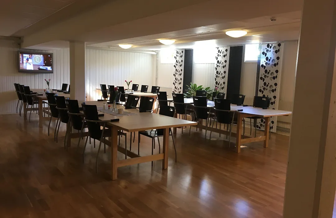Hotell Hässlö-1