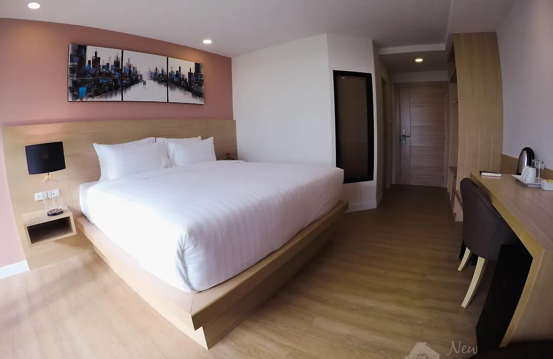 New Square Patong Hotel-1