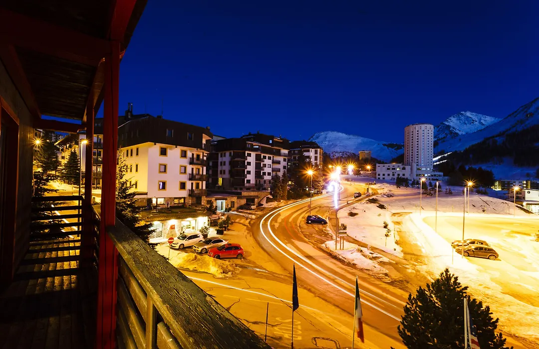 Hotel Biancaneve-1